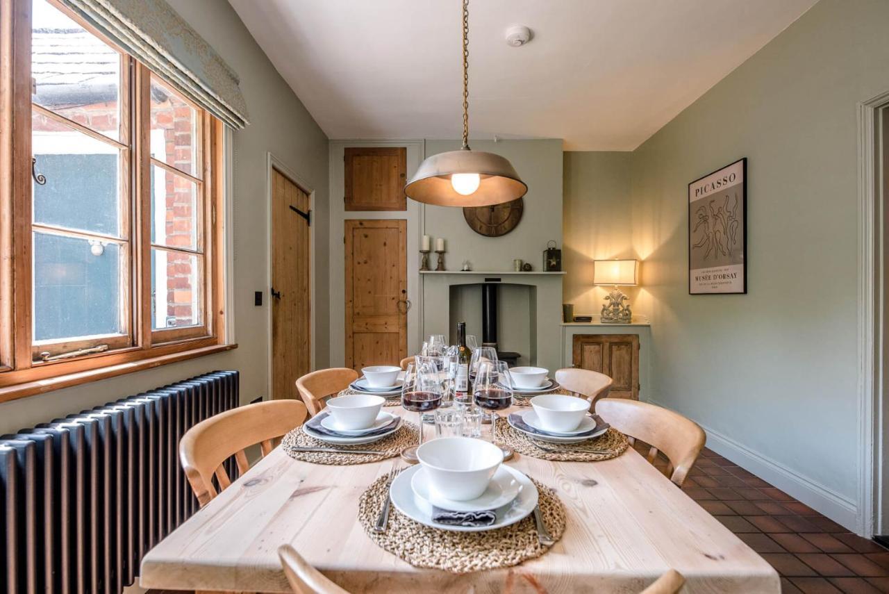 Margo's Cottage, Holiday home Orford