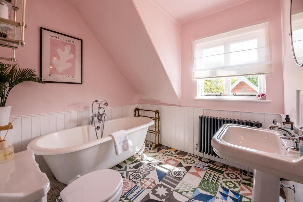Holiday home Margo's Cottage,