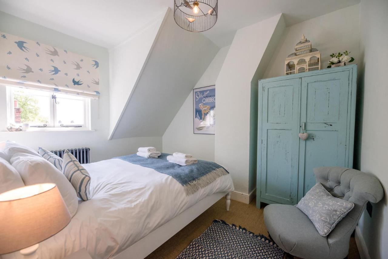 Holiday home Margo's Cottage, *